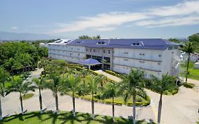 Colonial Plaza Hotel Pindamonhangaba